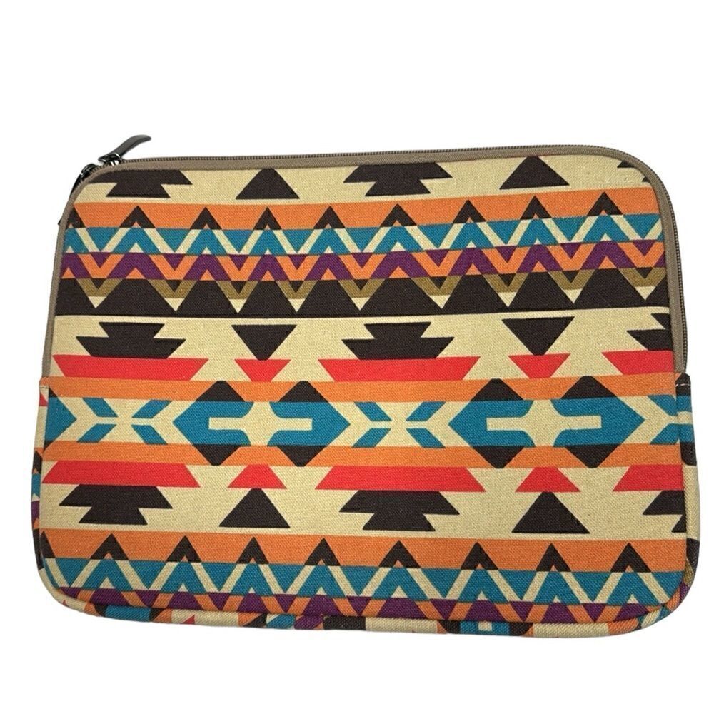 Aztec Style Computer Cover. - Picture 3 of 8